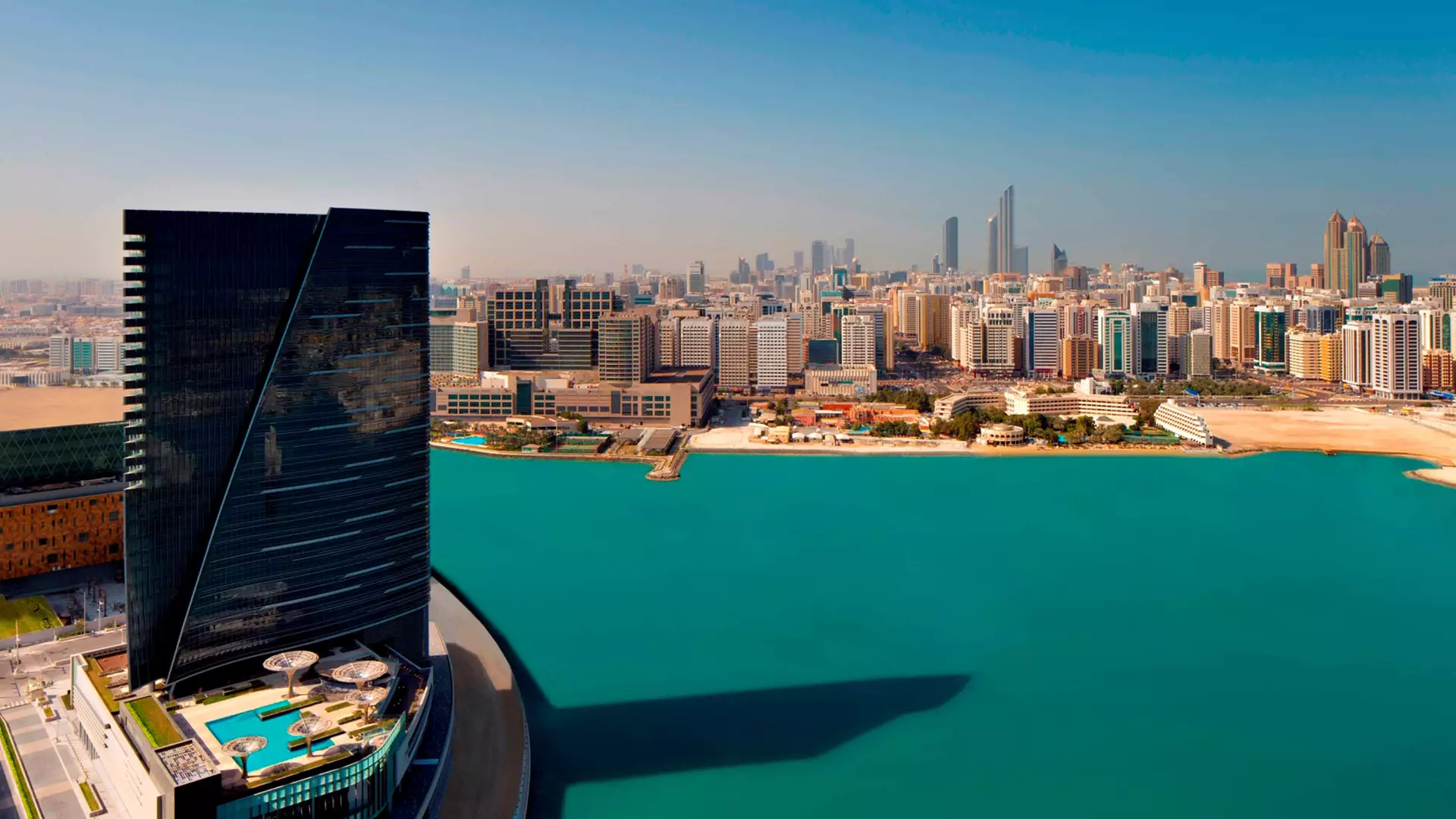A central island with a cosmopolitan edge